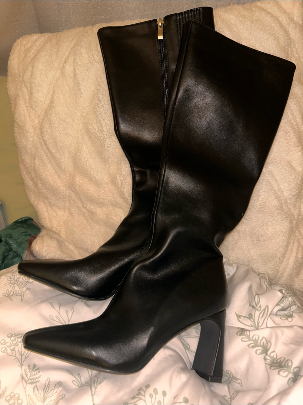 Princess Polly Black Pointed Toe Knee-High Heeled Boots